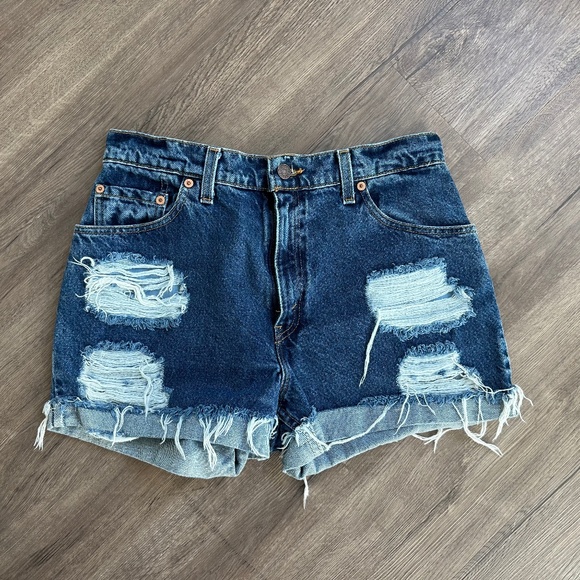 LEVI 550 high waisted shorts - Picture 1 of 2